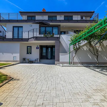 Beautiful In With Wi-fi Apartamento Rovinj