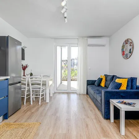 Apartamento Beautiful In With Wi-fi